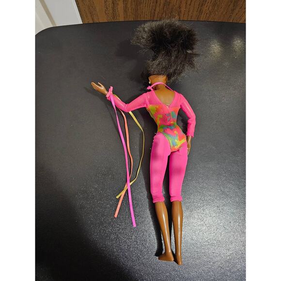 Vintage 1993 Gymnast Barbie Doll Bend & Move Body - African American - Rare - Picture 13 of 15